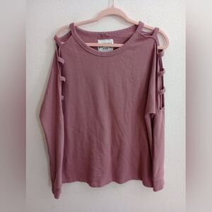 Chic Mauve‎ Cold Shoulder Blouse